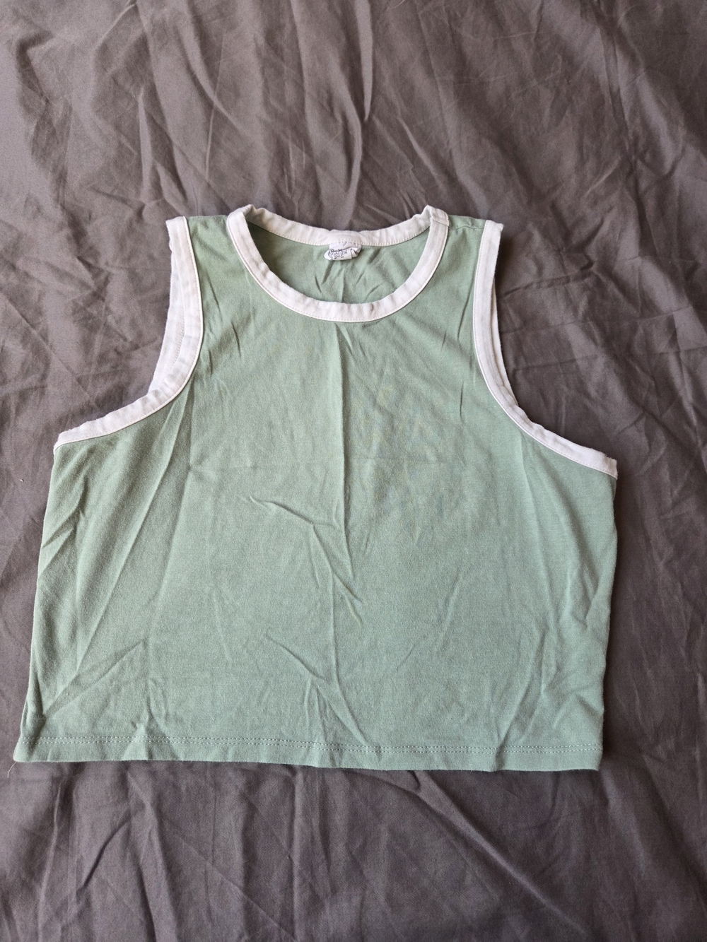 Women's Sage Green Cropped Tank Top with White Trim Size XL Pre-owned